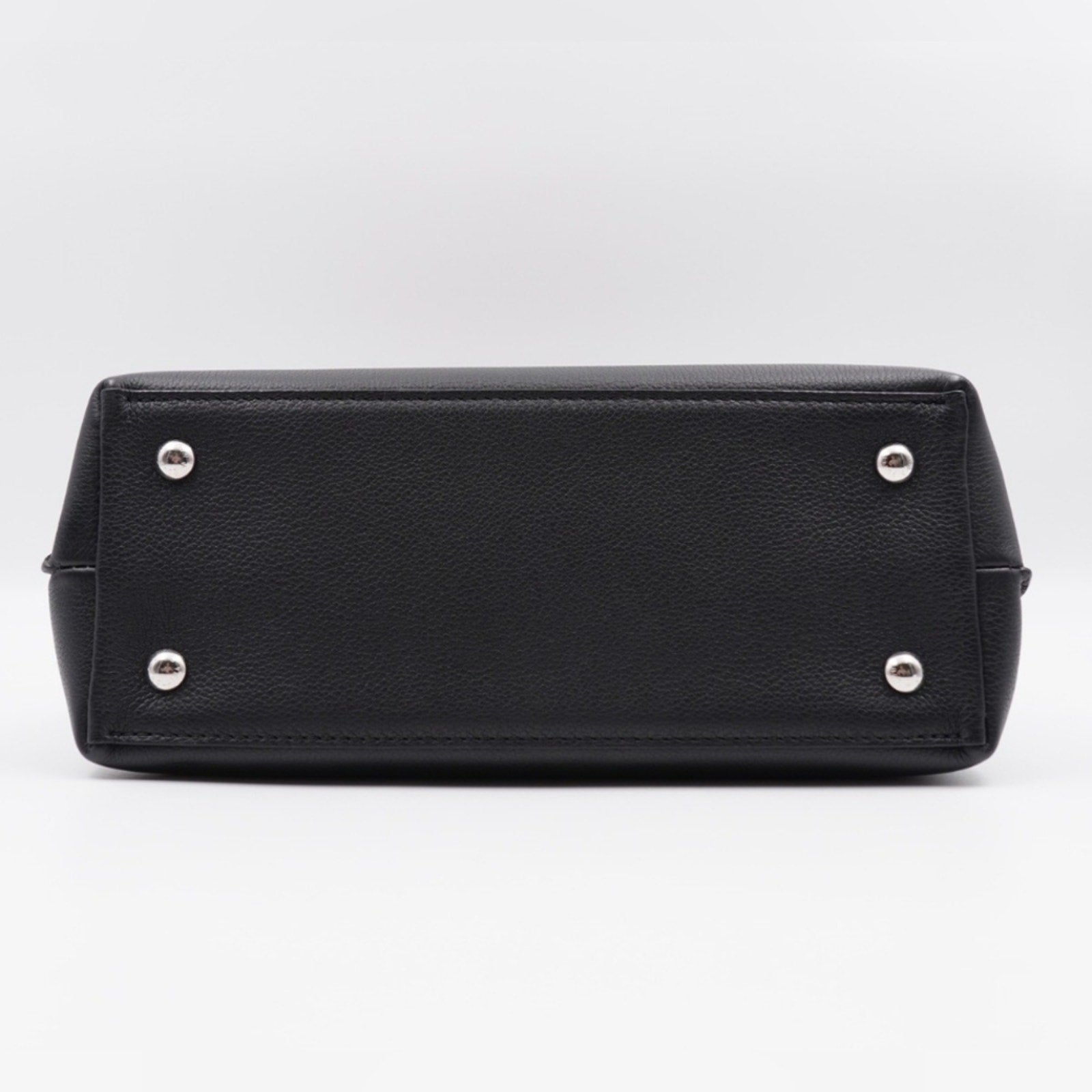 CE31 💟 Louis Vuitton Calfskin Lockme Ever BB Black