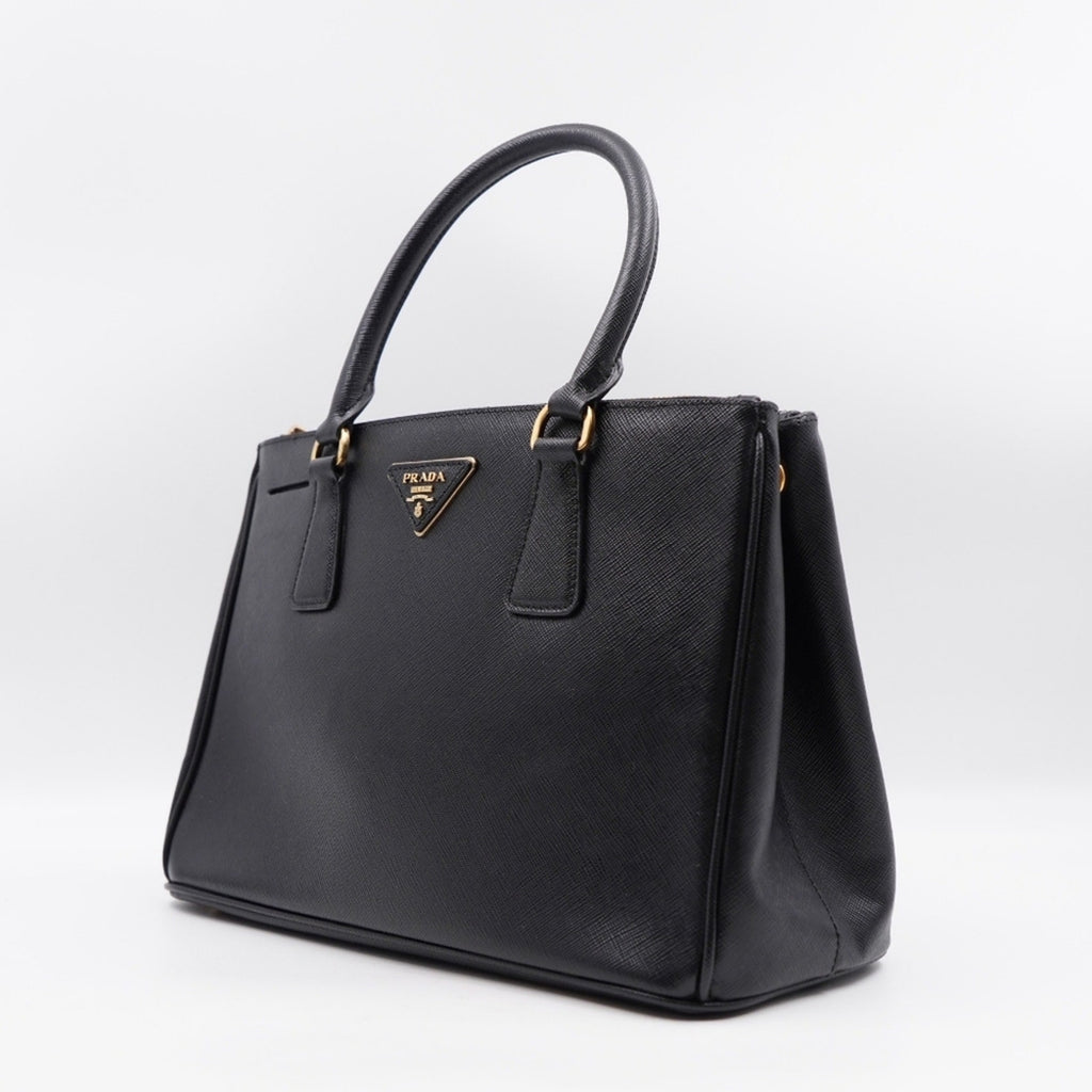 BQ42 💖 Prada Saffiano Leather Shoulder Bag