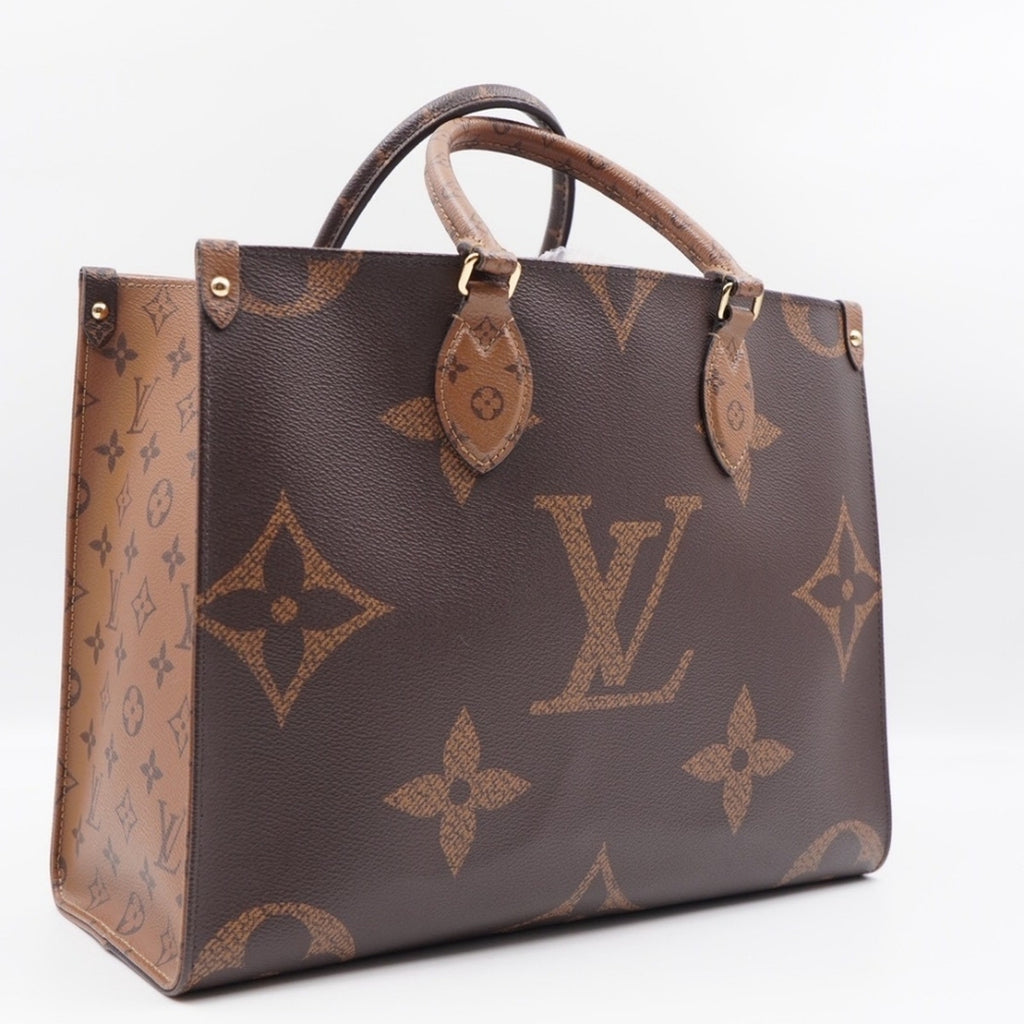 CE24 💟 Louis Vuitton Reverse Monogram Giant Onthego MM