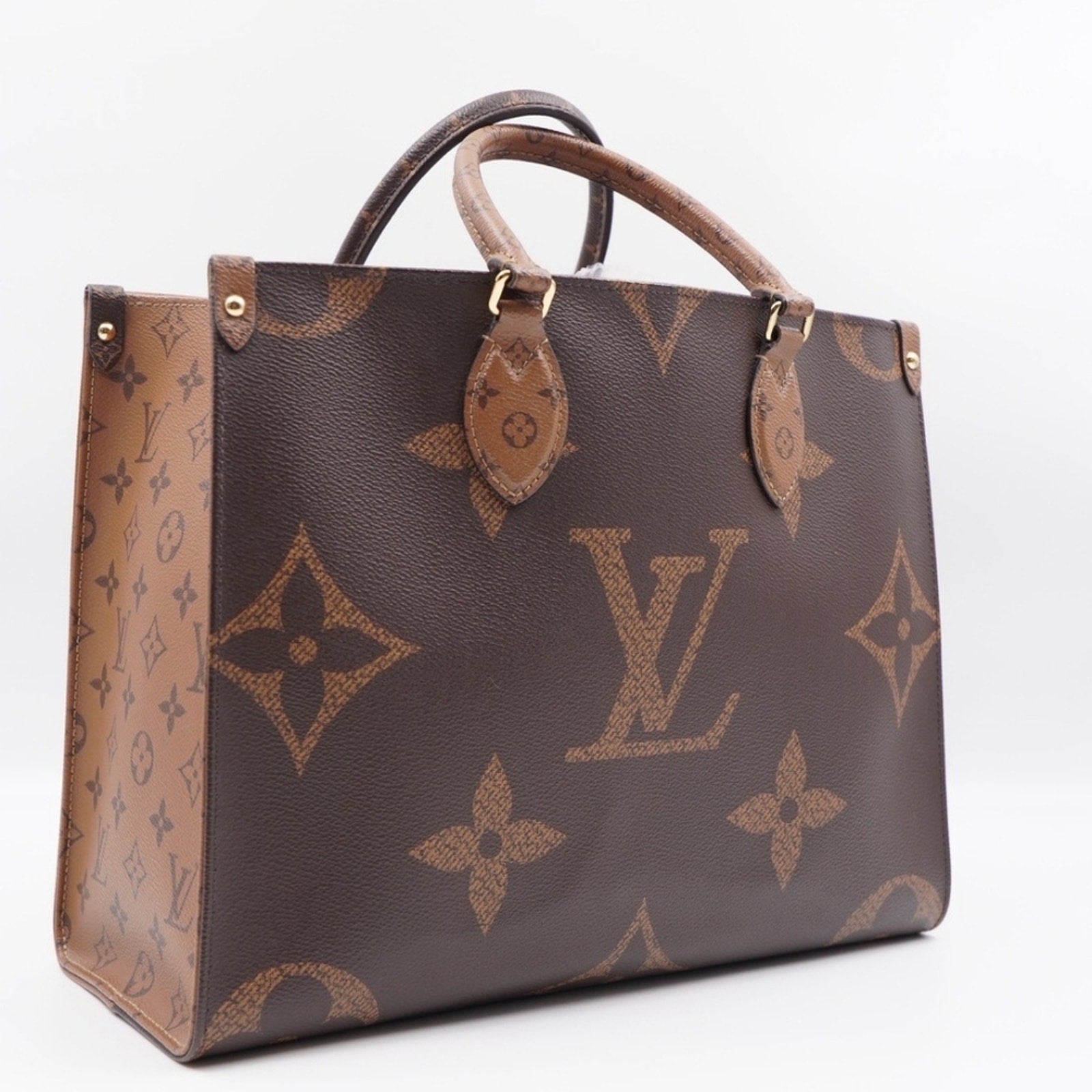 CE24 💟 Louis Vuitton Reverse Monogram Giant Onthego MM