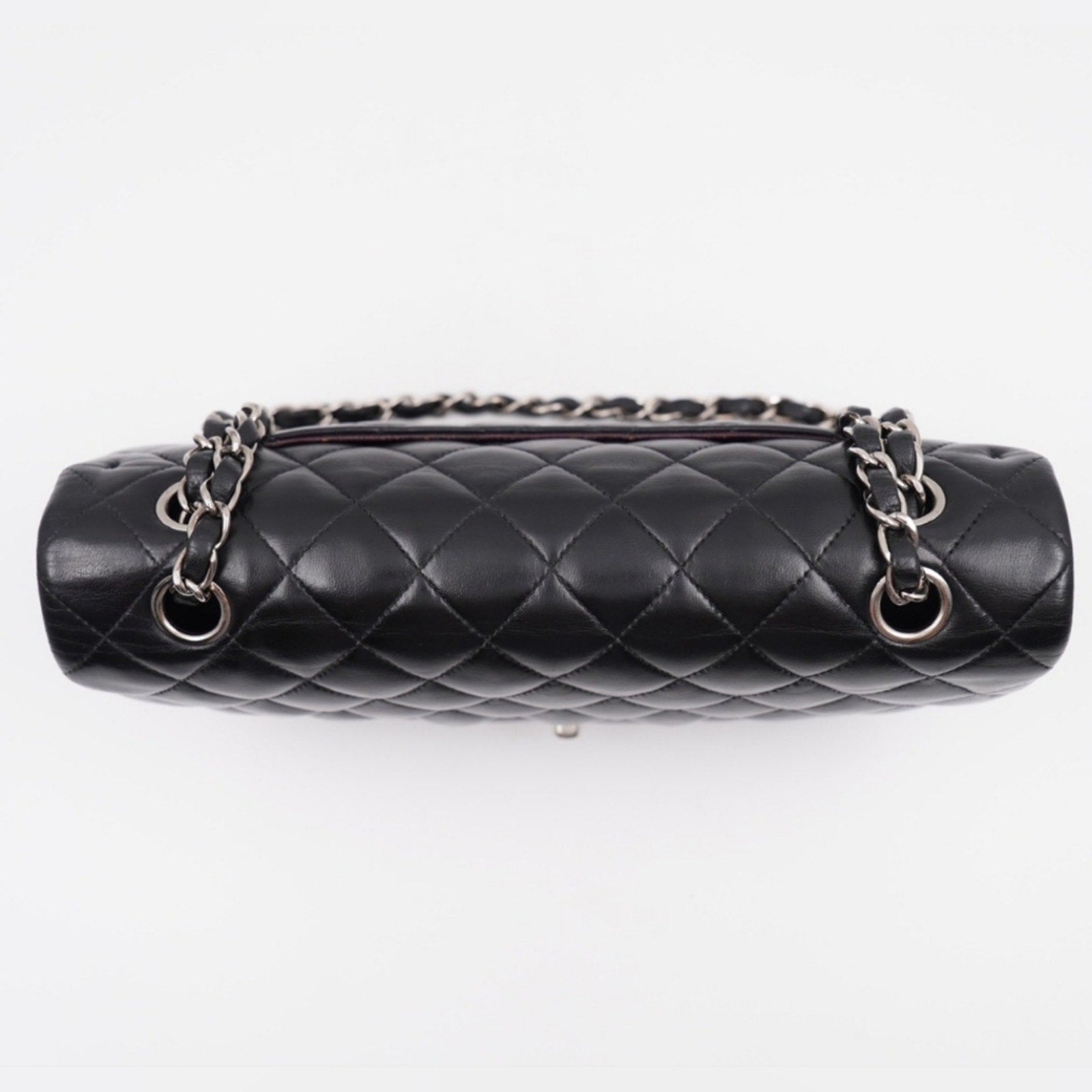 CE06 💖 Chanel Medium Classic Double Flap Bag Lambskin Silver Hardware