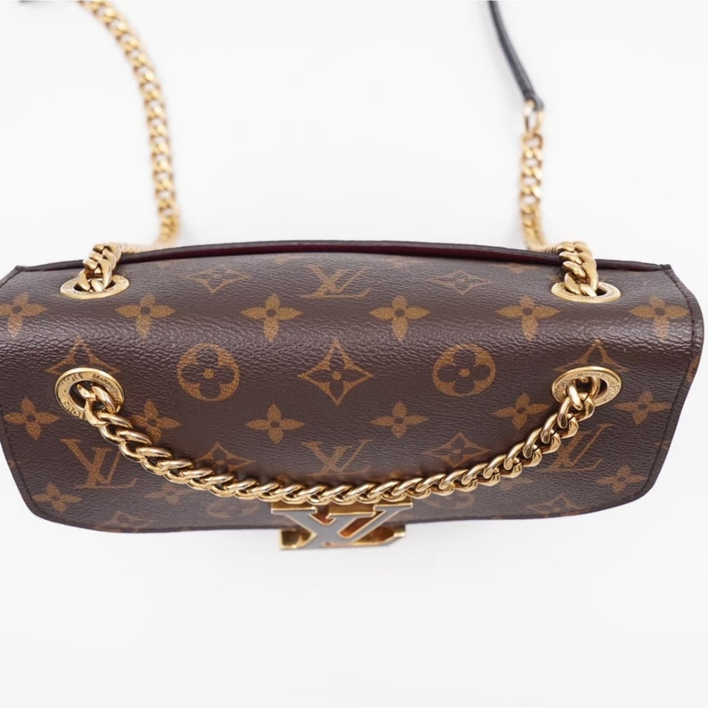 CB49 💟 Louis Vuitton Monogram Passy Crossbody bag