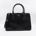 BQ42 💖 Prada Saffiano Leather Shoulder Bag