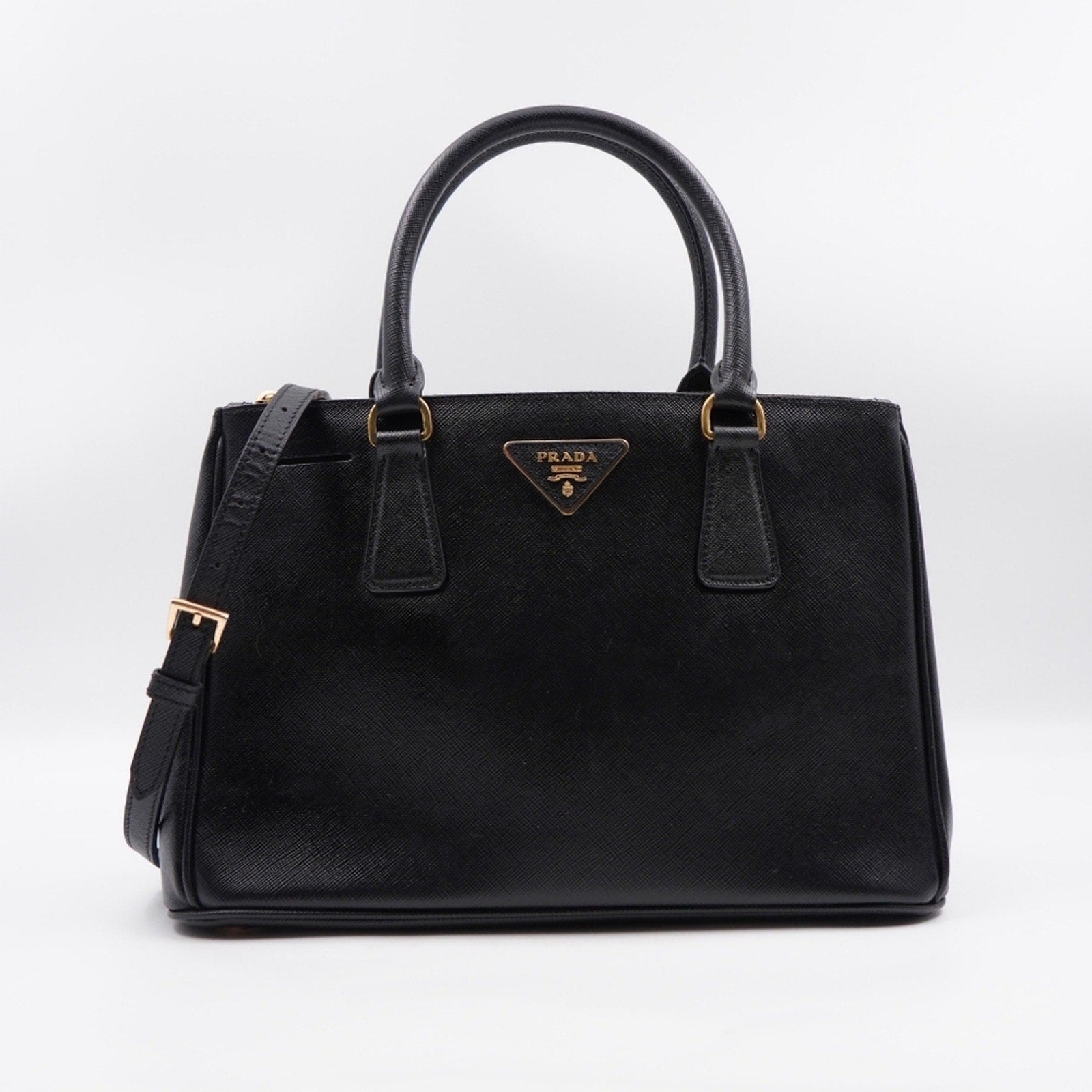 BQ42 💖 Prada Saffiano Leather Shoulder Bag