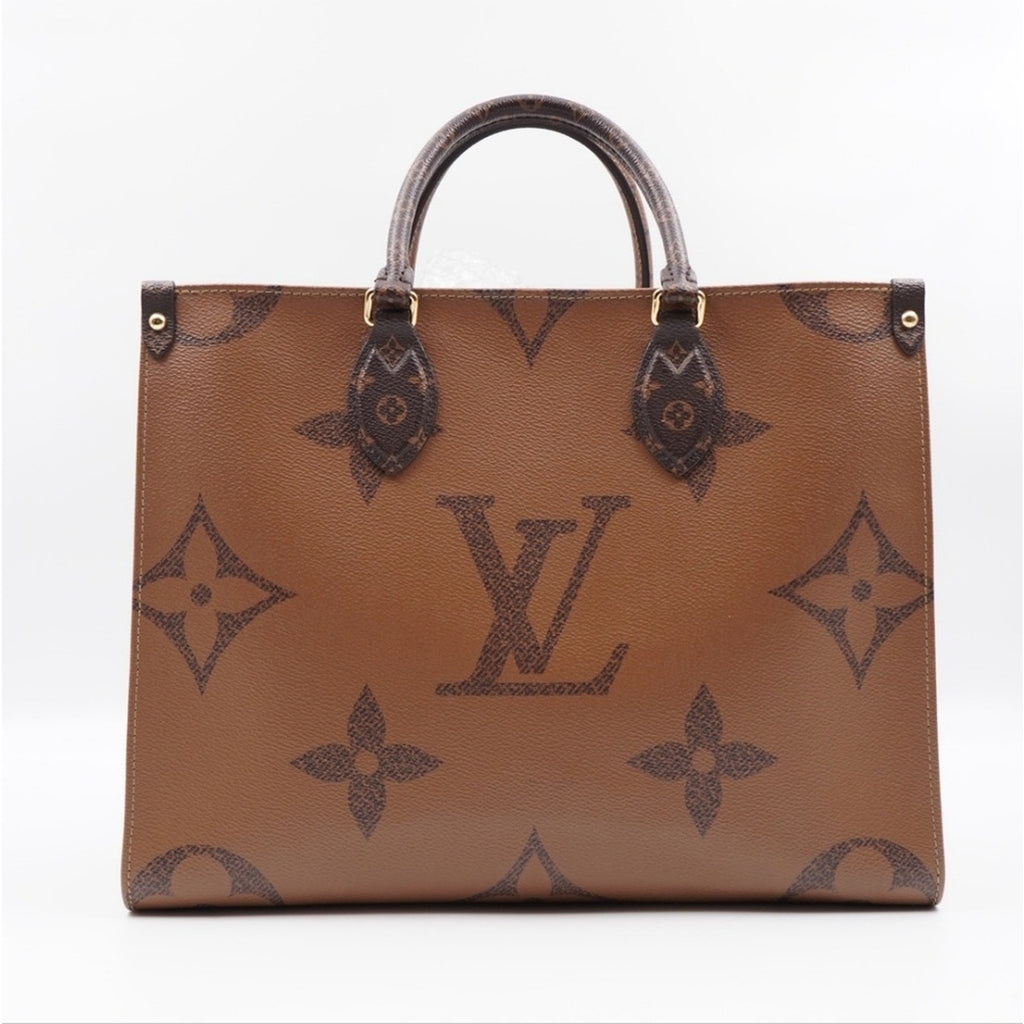 CE24 💟 Louis Vuitton Reverse Monogram Giant Onthego MM