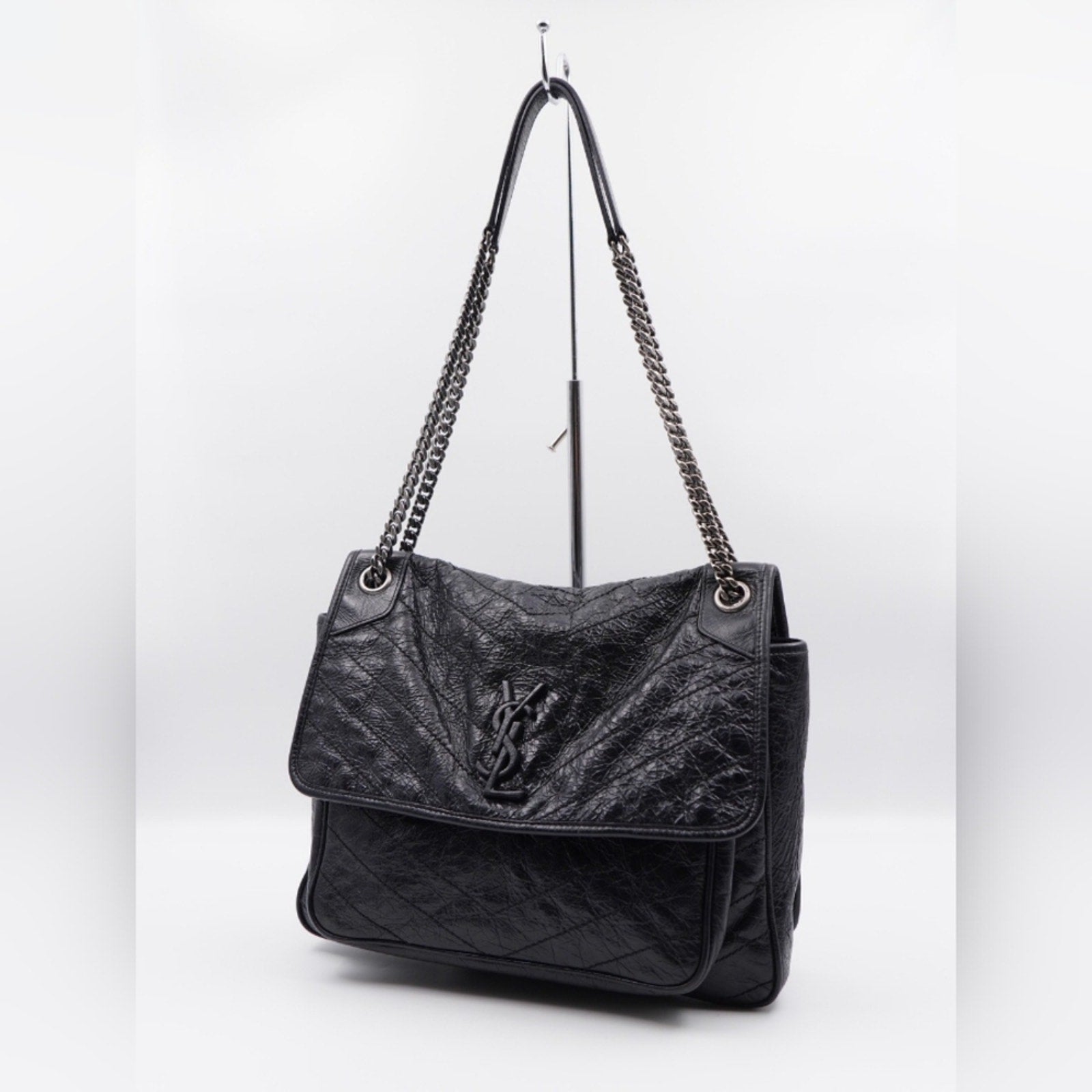 CF12 💟 Saint Laurent Chevron Niki Large