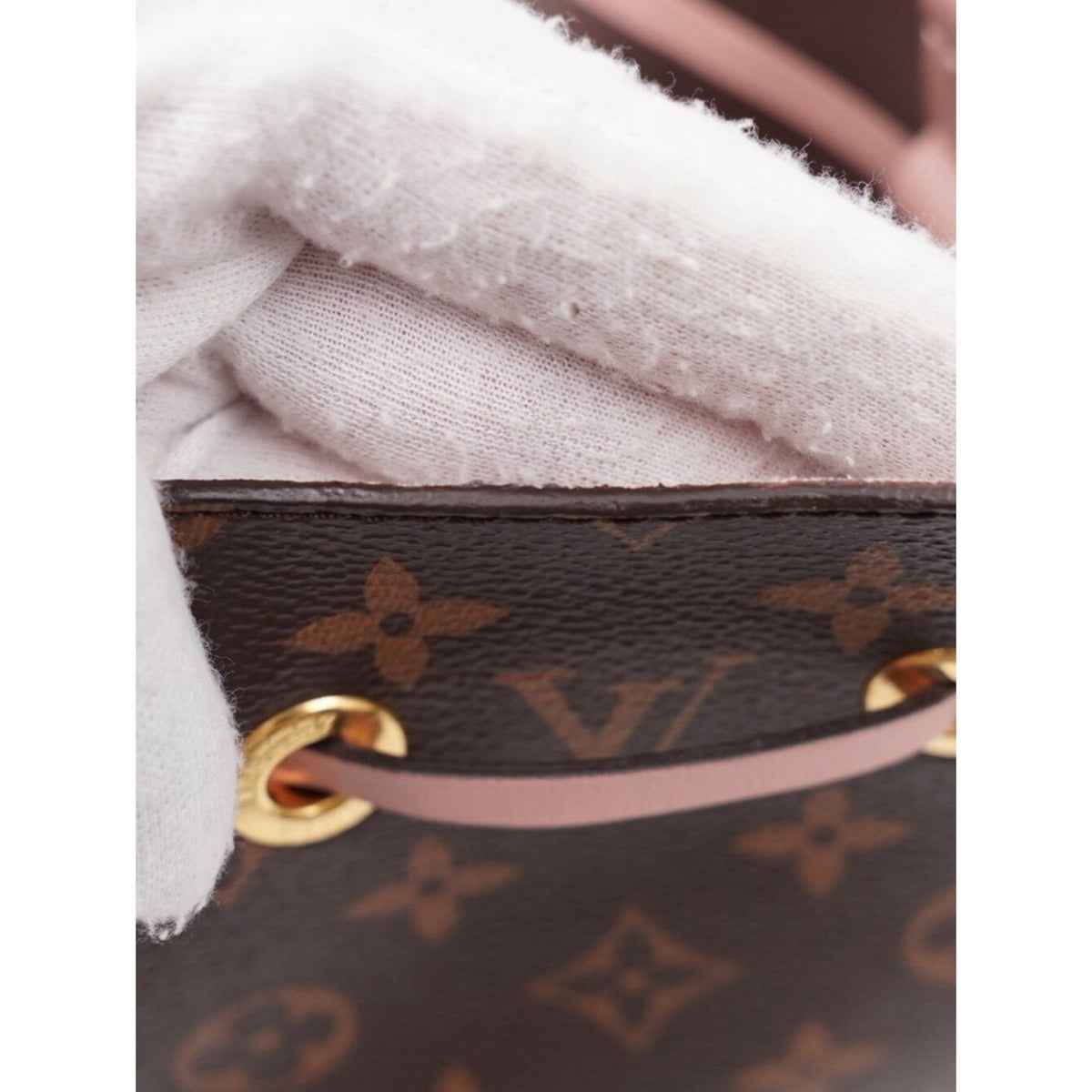 CP10 💕 Louis Vuitton Monogram Neonoe MM