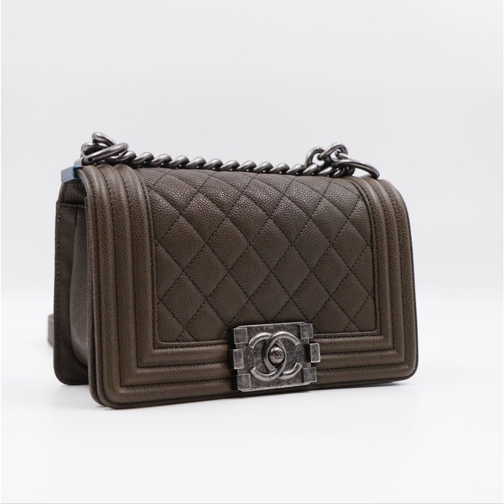 CC25 ❤️ Chanel Caviar Quilted Small Boy Flap