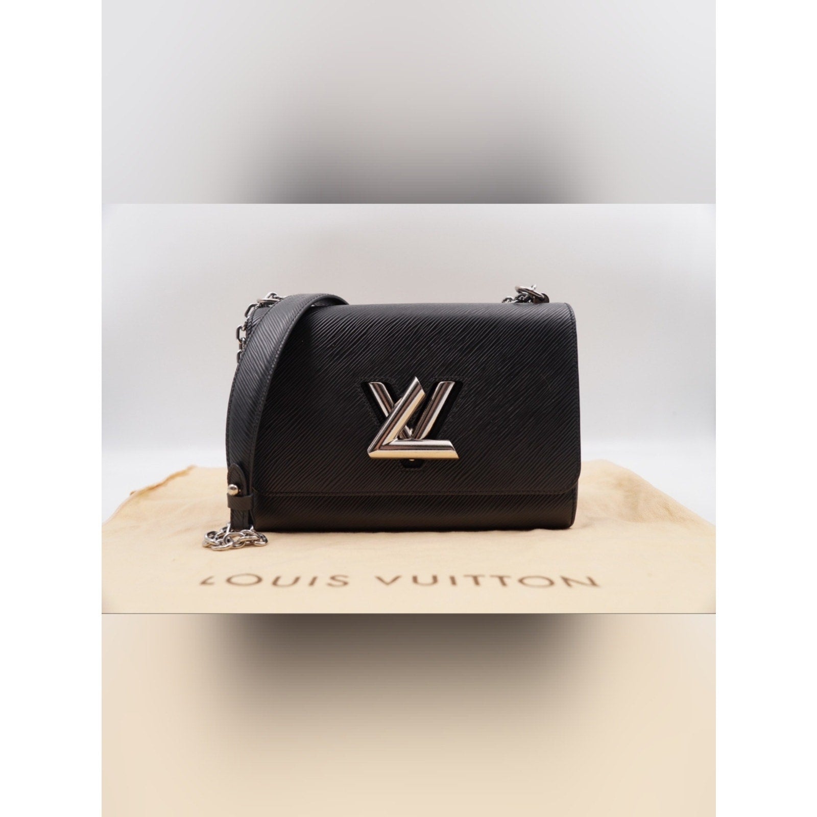CH41 ❤️ Louis Vuitton Epi Twist Shoulder Bag