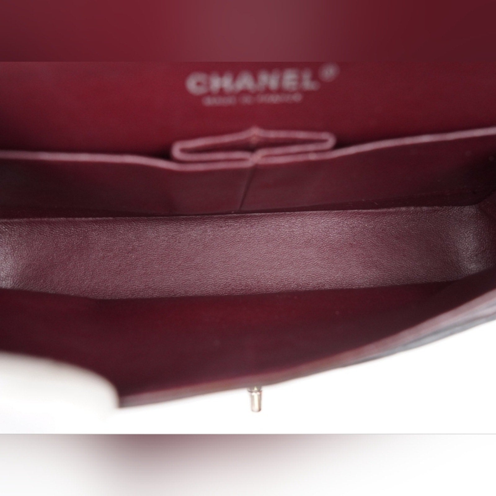 CE06 💖 Chanel Medium Classic Double Flap Bag Lambskin Silver Hardware