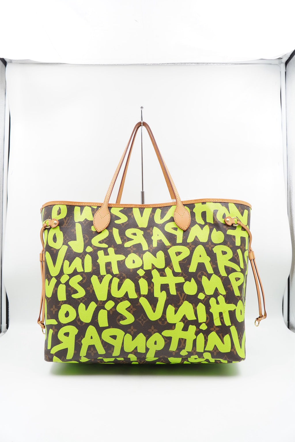 CM01 💗 Louis Vuitton Monogram Graffiti Neverfull GM Green
