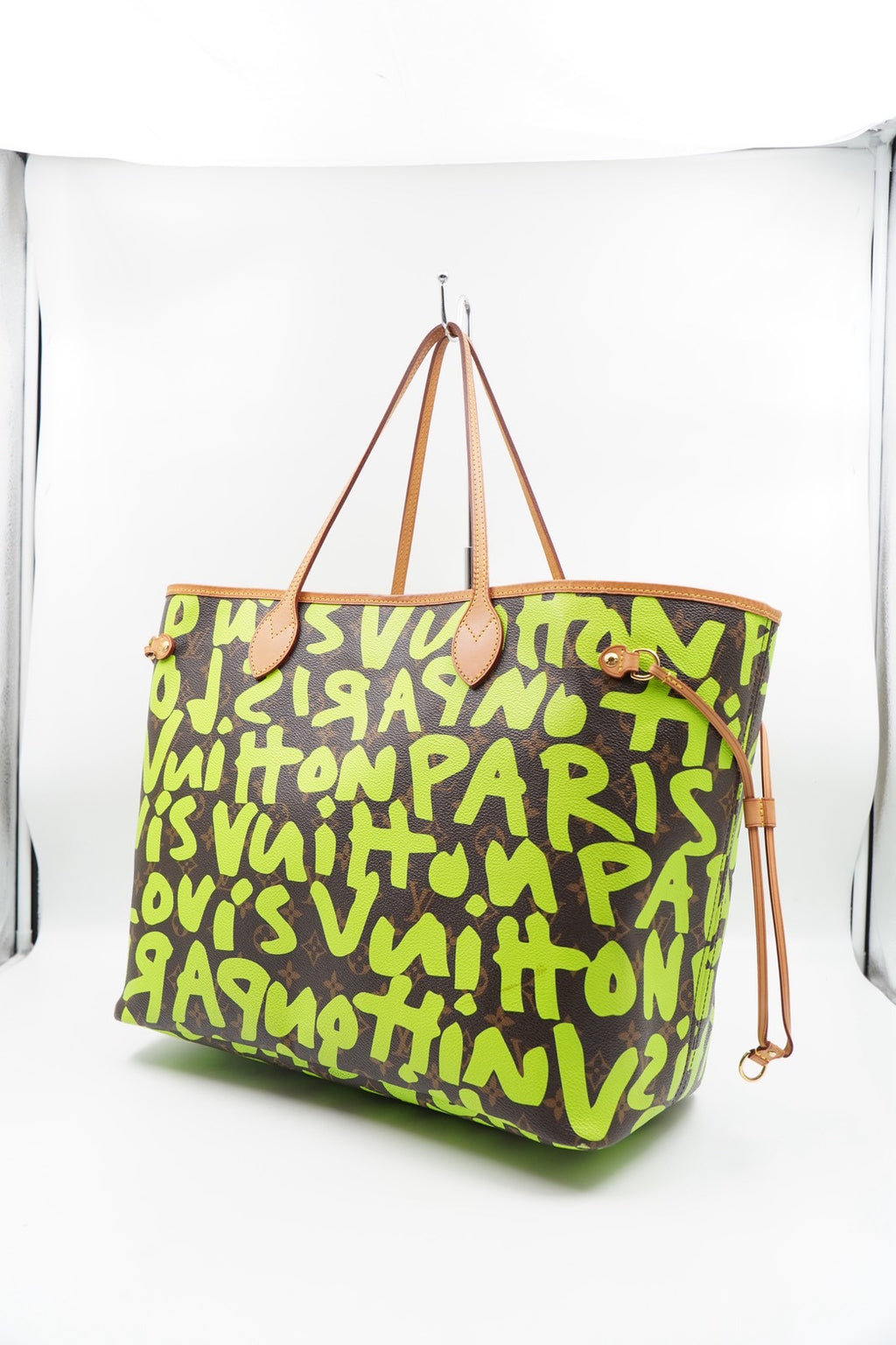 CM01 💗 Louis Vuitton Monogram Graffiti Neverfull GM Green